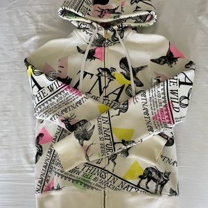 Aritzia TNA fleece hoodie in size small